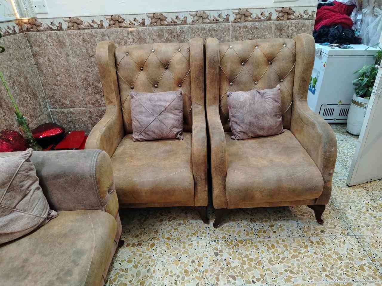 سلام عليكم عندي تخم ٧مقاعد مابي لا كسر ولا شك  سعر 120 قفل *********** عنوان بغداد الطوبجي
