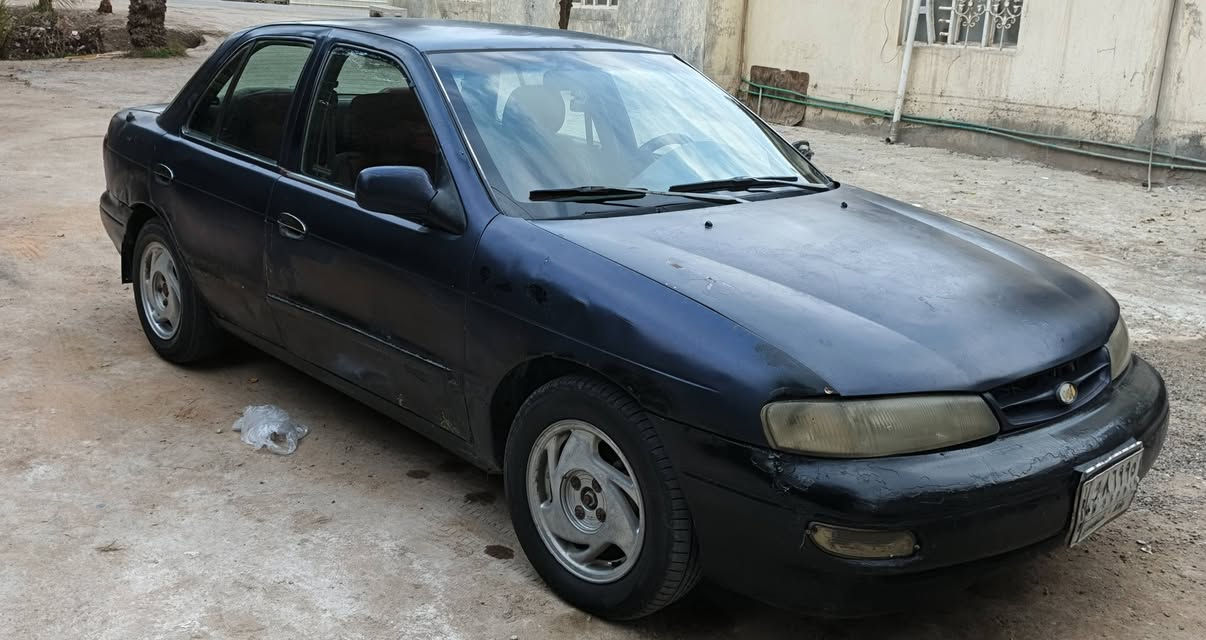 كيا سيفيا موديل ٩٥ بغداد باسمي سياره بلاديه بدون اي ضربه گشرها هذا الموجود بس بدون ضربه او اخياس او شواصي، او تبديل جاهزن من كلشي مكينه كير حداديه تايرات كهربائيات سياره حلوه وترايها جيد جدا دواخلها جديد ع البلاد تبريدها فقط غاز شرط السعر ٣٠ وبيها مجال المكان النجف الكوفه للاتصال ***********
