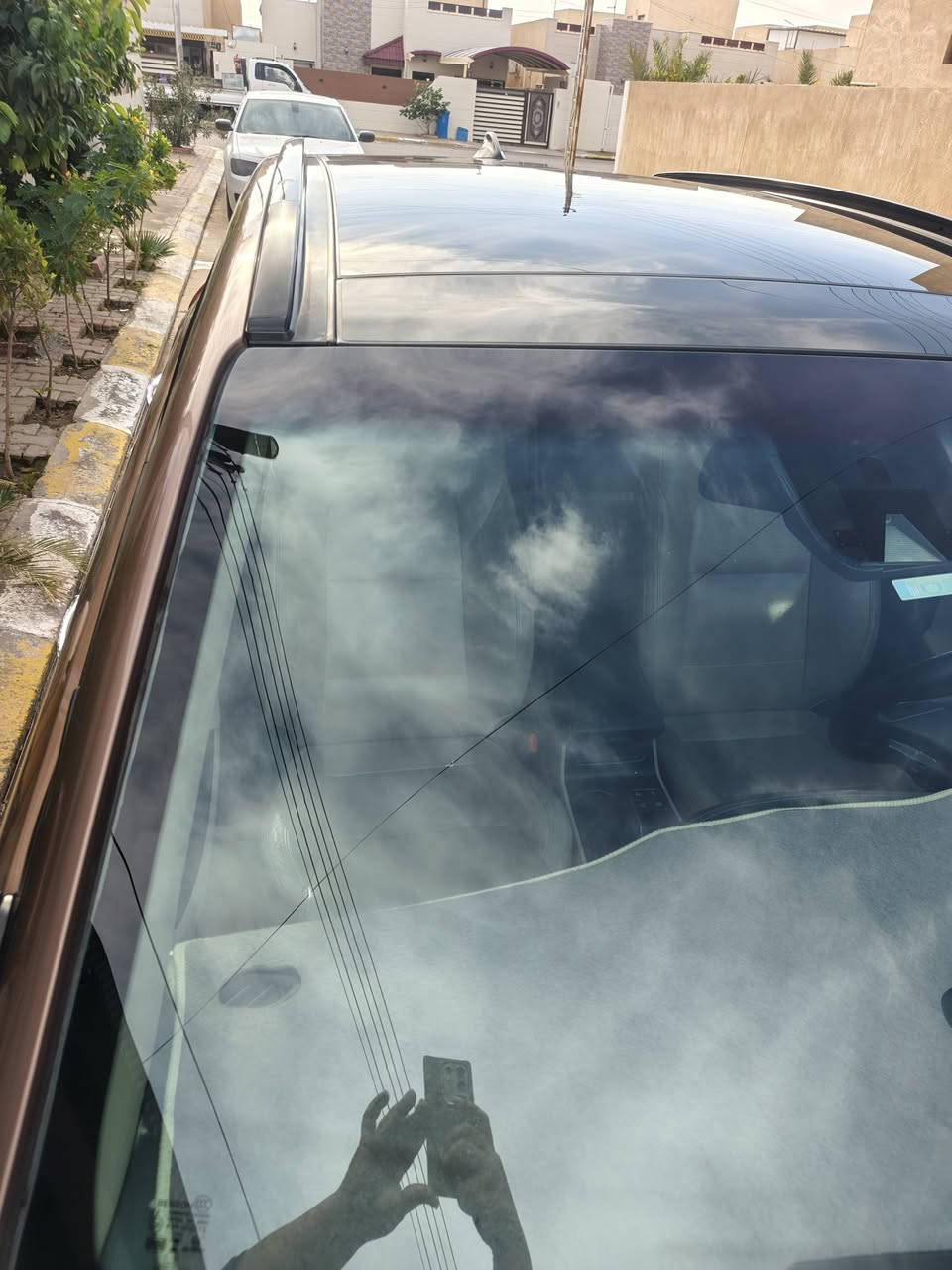 توكسان 2017 للبيع السيارة وارد فول مواصفات لمتد بانوراما وبصمه وتشغيل عن بعد وباقي المواصفات المعروفه ضررها بنيد فقط محرك ١٦٠٠ تيربو رقم اربيل السعر 150 وبيهه مجال السياره نظيفه واحلى من الصور مكان السيارة صلاح الدين تكريت ***********
