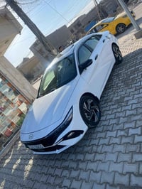 Hyundai Elantra (خليجي)   • موديل: 2024  • محرك: 2.0 لتر – 4 سلندر  • ...