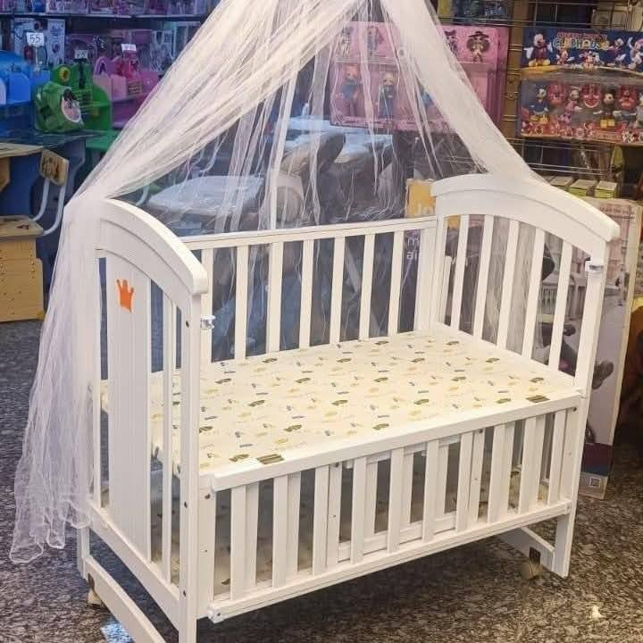 سرير اطفال يتكبر يكفي لعمر 6 سنوات و بيه مخزن استخدام نظيف كلش
السعر 125 وبيه مجال 
العنوان البصره مدينة الأمل السكنيه


**إذا كنت صاحب هذا الإعلان وتريد حذفه لأي سبب، رجاءا أرسل رسالة إلى الدعم الفني**