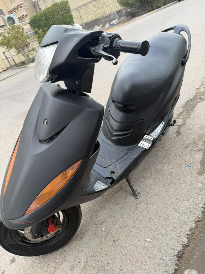 السلام عليكم ماكس عدله 
 مكينه بلاديه ممفتوحه مكاني بغداد حي جهاد سعر700 وبيه مجال نضيفه وجديده ممفتوحه رقمي ***********
