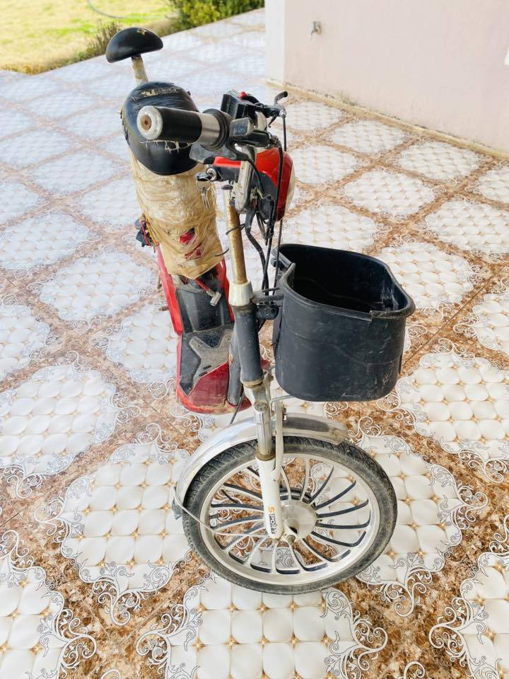 السلام عليكم بايسكل شحن للبيع موديل 2024بايسكل شغال شاشة شغالة دبلات شغالات بايسكل ما عايزو شي.
اتصل وتدلل:***********
