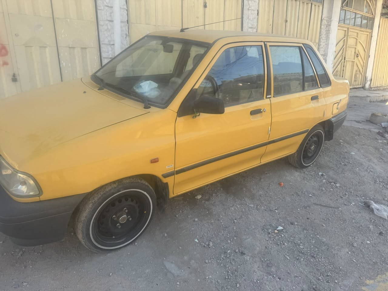 سايبه مديل 2012 / السياره نضيفه كليش المكان كربلاء السعر 35 وبيهه مجال حك الجيه /***********
