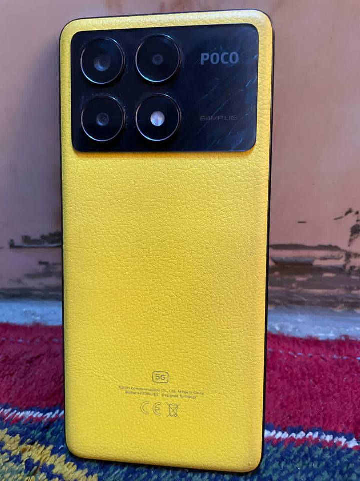 ايفون 12 عادي بطاريه 82 
ذاكره 128 جهاز وتر ما مفتوح
نضيف حيل سعره 200 قفل 
ـــــــــــــــــــــــــــــــــــــــــــــ
بوكو x6Pro 
ذاكره 512 رام 12
نضافه 100 ما مفتوح 
سعره 250 قفل 
ـــــــــــــــــــــــــــــــــــــــــــــ
هونر 400 شخط مابي 
صوت كامره اتصال تلفون خير 
من الله 
ـــــــــــــــــــــــــــــــــــــــــــ
ملاحضه الاجهزه فقط شواحن 
وياهن 
مكاني بغداد الرشاد 
***********
