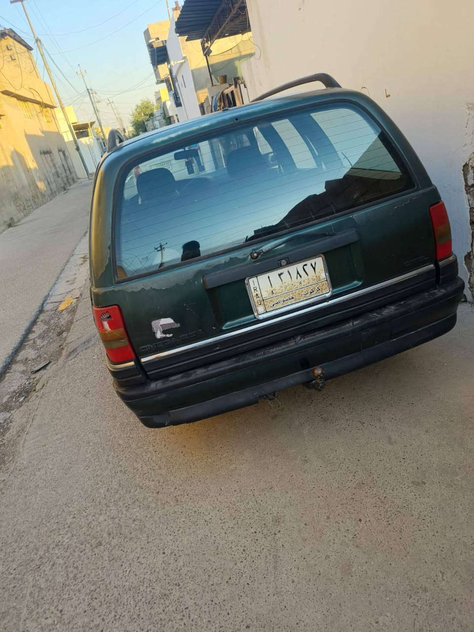 سلامو عليكم اوميگا 
1993سياره نضيف 
مابي ضربه سنويه ابشرشط اوليات قورص 
با جر روح حول  محرك كير ابشرط محرك 20بيلاد سياره بي كوبون بنزين 
 سعر 25بي مجال ***********
