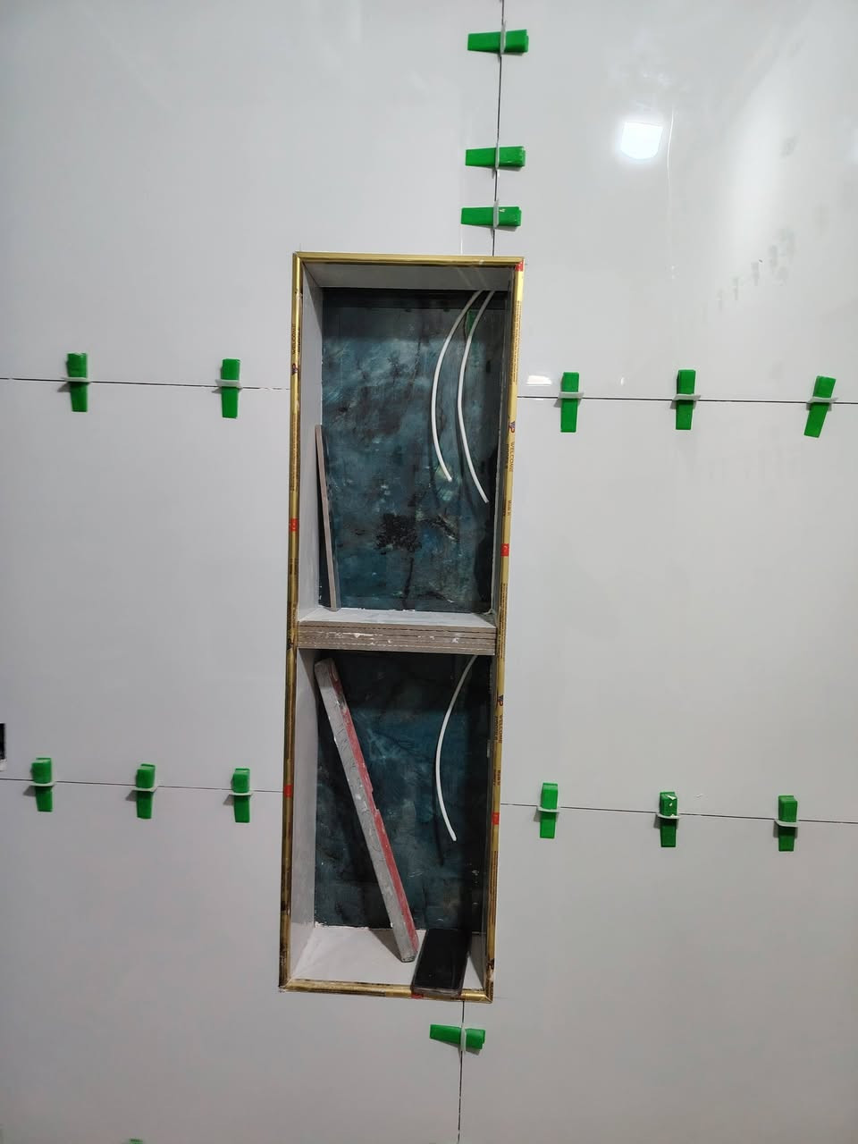 السلام عليكم
خلفه سيراميك وكاشي ومرمر والواح بورسلين شغل درجه اولى التزام ف العمل دقه عاليه استلام مهندس متواجد في بغداد ***********
