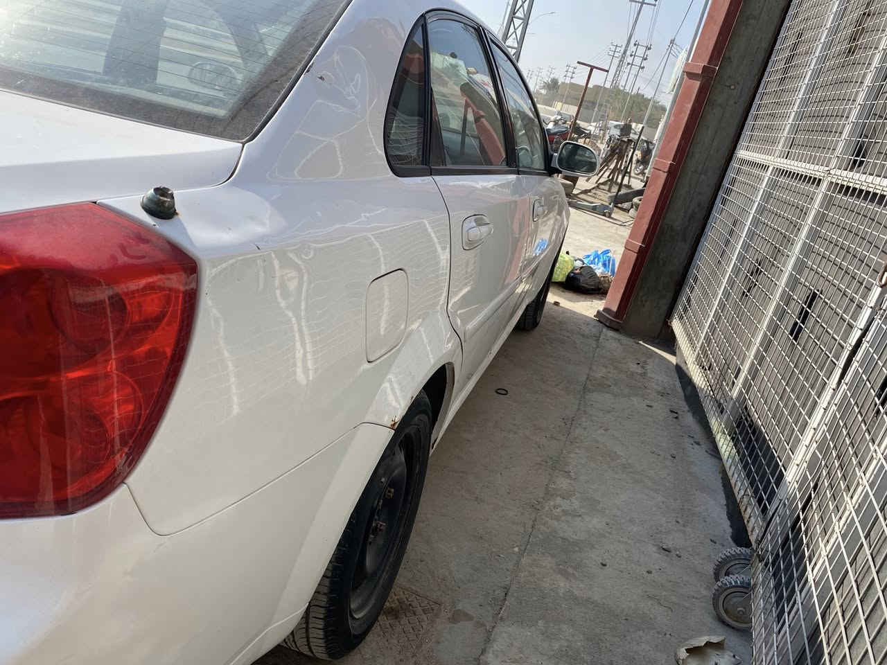 السلام عليكم اوبتره 2010
السياره ماال مزاد تترقم واصوليه. وترقيمه مجاني. 

اتكفلك بيه. اورقه السياره اصوليه 

السياره مكينه كير نعمه من الله تبريد ثلج 

مكفوله من الظربه 

يرادله ترتيبات بسيطه 

مكاني. ناصريه مركز السعر ب 55 وبيه. مجاال. 

***********
