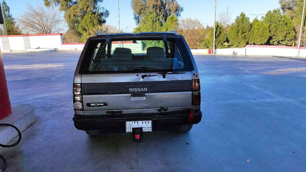 نیسان پاسفاندەر
مۆدێل 1989
سڵاید 
جامکارەبا 
دەبڵ ئەکسل 
سەنەوی تەحویل بەشەرت مەشرع وەتەنیە
کۆبۆنی بەنزینی کەرکوکی هەیە
سەنەوی تا 2028تازەیە 
سعری 28$ کەمێ مەجال
*********** 
***********
