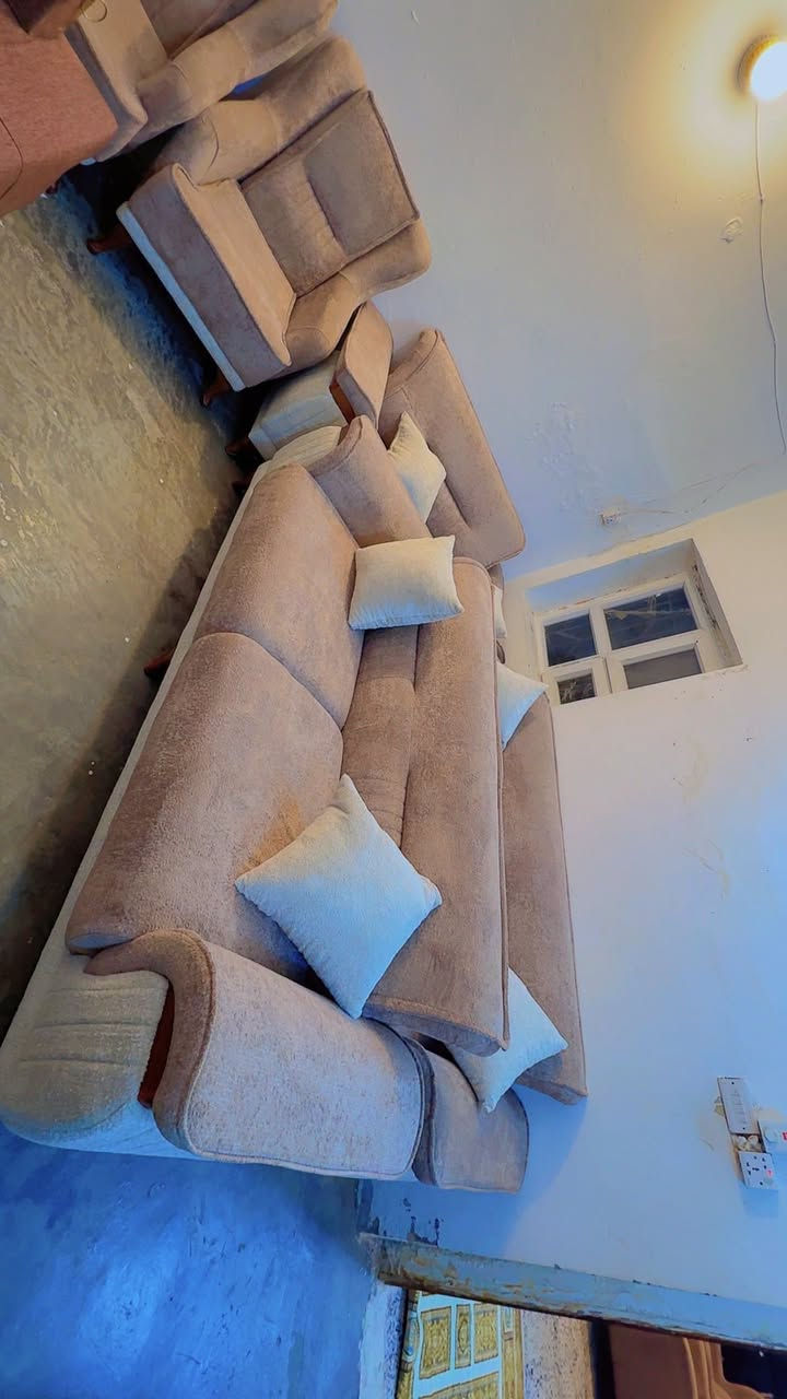 تريد تغير اثاث بيتك على عيد ، تريد موديلات جديده وتركيه حصرا ، باله تركي وجديد باليعجيك 
وفرنالكم تخومة تركية تتميز بيها والكل رح يسألك عليه 
اضافه مع ضمان بمتانة وجوده التخم 
احدث الموديلات 
ملاحضة // البيع بالنقد او القسط متوفر لحاملي ماستر الرافدين والرشيد 
العنوان / التأميم 

للاستفسار عن الاسعار الاتصال على الرقم 

0790 696 0610
الاسعار مختلفه حسب موديل التخم
