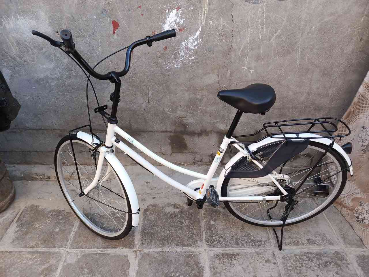 سلام عليكم باسكل للبيع حجم 26 لون ابيض موديل 22 صارلي 6 يام من نزلته من كرار ابو  النقش شراي طب خاص موشراي اطلع كبل السعر 150 وبي مجال المكان نجف


**إذا كنت صاحب هذا الإعلان وتريد حذفه لأي سبب، رجاءا أرسل رسالة إلى الدعم الفني**