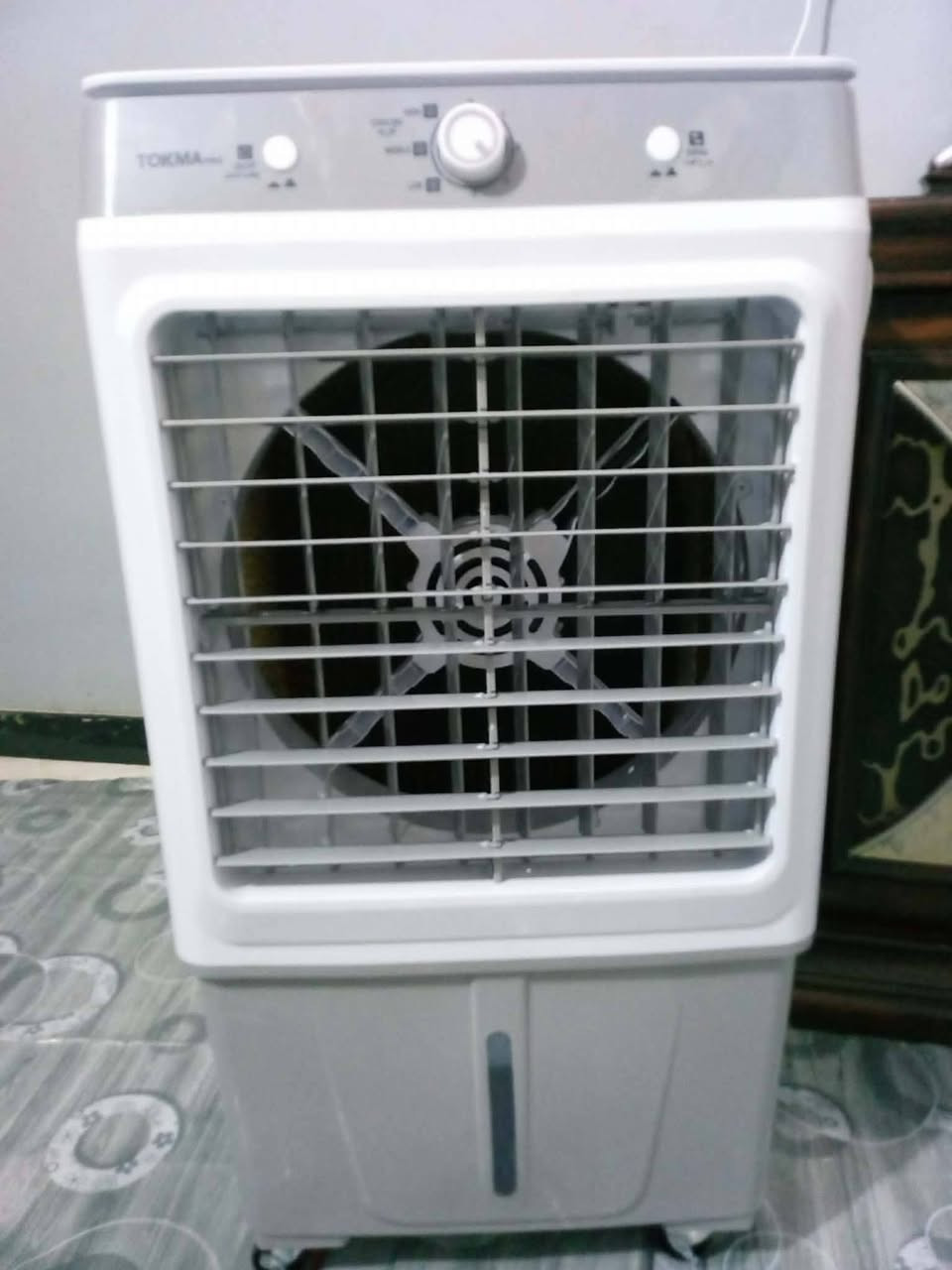 عرض خاص
مبرده تكما كهربائيه 
طولها ٩٣ سنتيم
عرضها ٤٧ سنتيم
وعمقهه ٣٥ سنتيم
تجي بالون الرمادي وابيض ورمادي
سطح المبرده بلازما
وتحتوي علئ نضام شلال وبيها بوكسين للثلج
الحوض 30 لتر
الشي المميز بيها تسحب نص امبير فقط


**إذا كنت صاحب هذا الإعلان وتريد حذفه لأي سبب، رجاءا أرسل رسالة إلى الدعم الفني**