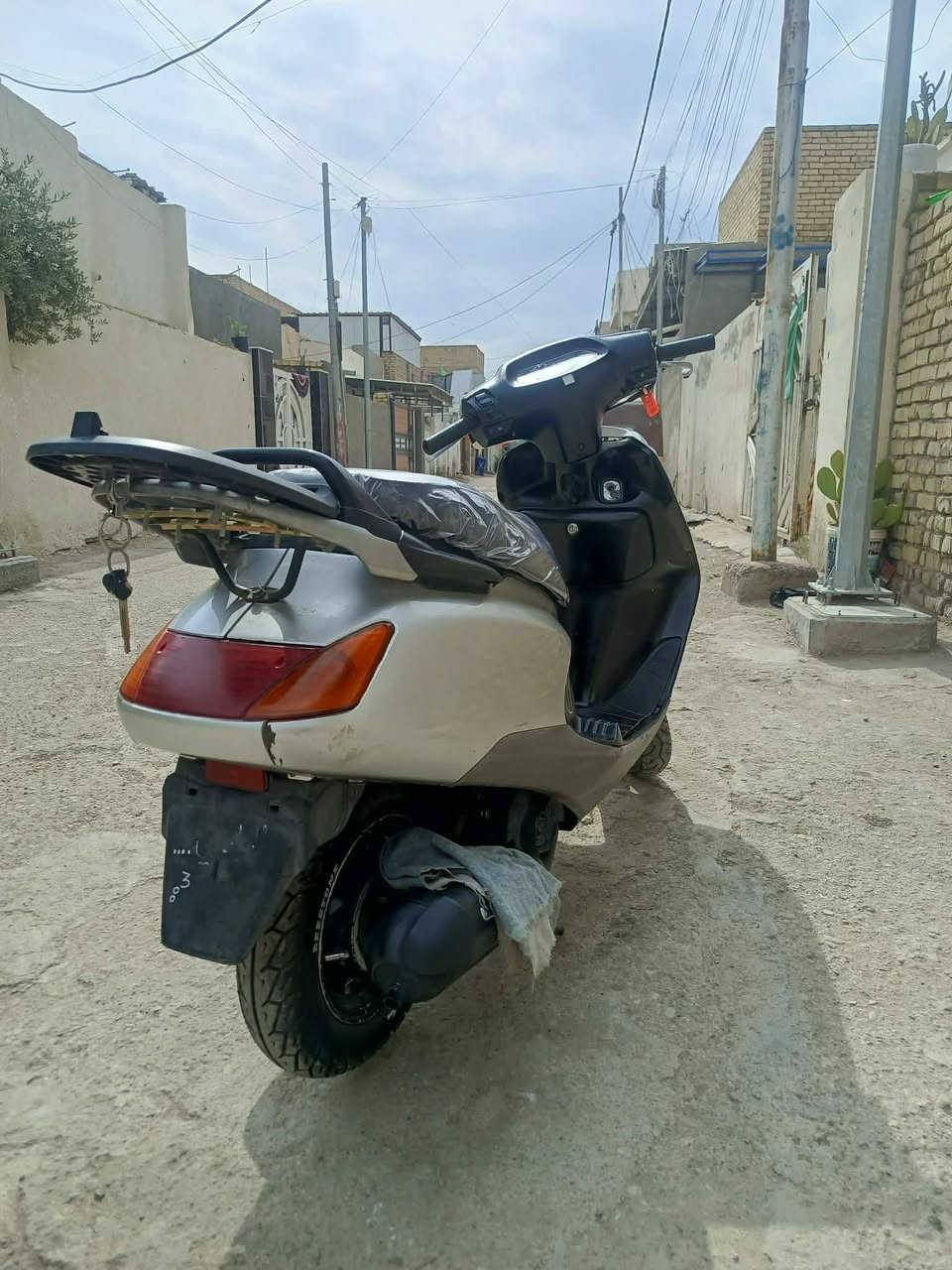 سلام عليكم شباب عندي دراجه اللبيع سبيسي دراجه مفتوحه كفارات ياباني اصلي ابو الختم دراجه خير من الله سلف هندر كهربايات كلهة شغاله مابي اي نقص السعر 750 وبيهة مجال الاستفسار رقم ***********
