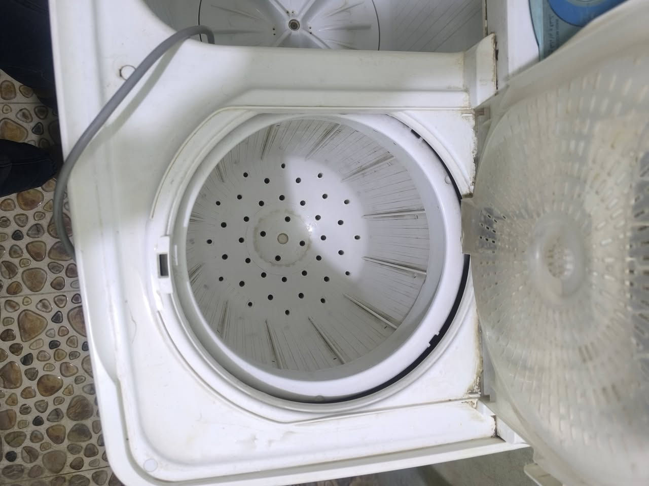 غسالة للبيع
***********
