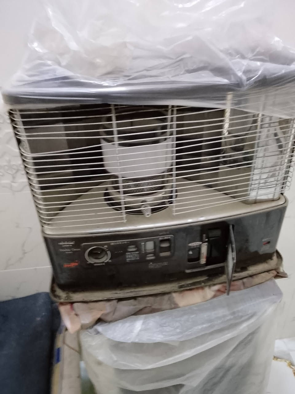 سلام عليكم.  غراض للبيع. كلمن سعره. 

صوبات نضيفات ستعمال موسم واحد 

طباخ 5عيون. منضدي

عنوان كربلاء. 

***********
