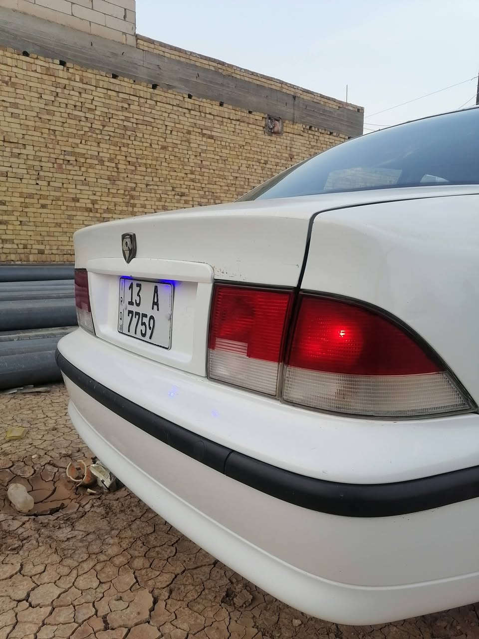 للبيع فقط
السعر.                  (43) وبيها مجال للشراي 
سمند إيراني 
موديل 2011
كير مكينه مكفولات
حداديه جديد
تخم تاير نضاف
السياره مكفوله من الضربه القويه والعيب الشرعي والاصوليات
سنويه بسامينه شرط المداور وكاله ما اسوي
مكاني ذي قار قضاء الشطره حي الزهراء
ملاحظة انه مكلف بلنشر اتصل واستفسر ***********
