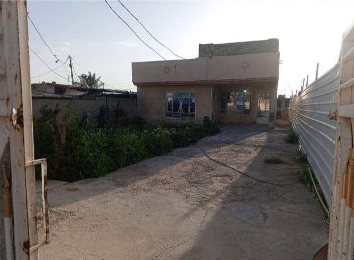 سلام عليكم بيت للبيع مكان الدوره هور رجب البيت مساحته 500 على شارعين طابو زراعي سند 25 على المحموديه البيت بسمي وبي اجازت بناء السعر 100 وبي مجال بسيط
الرقم ***********
