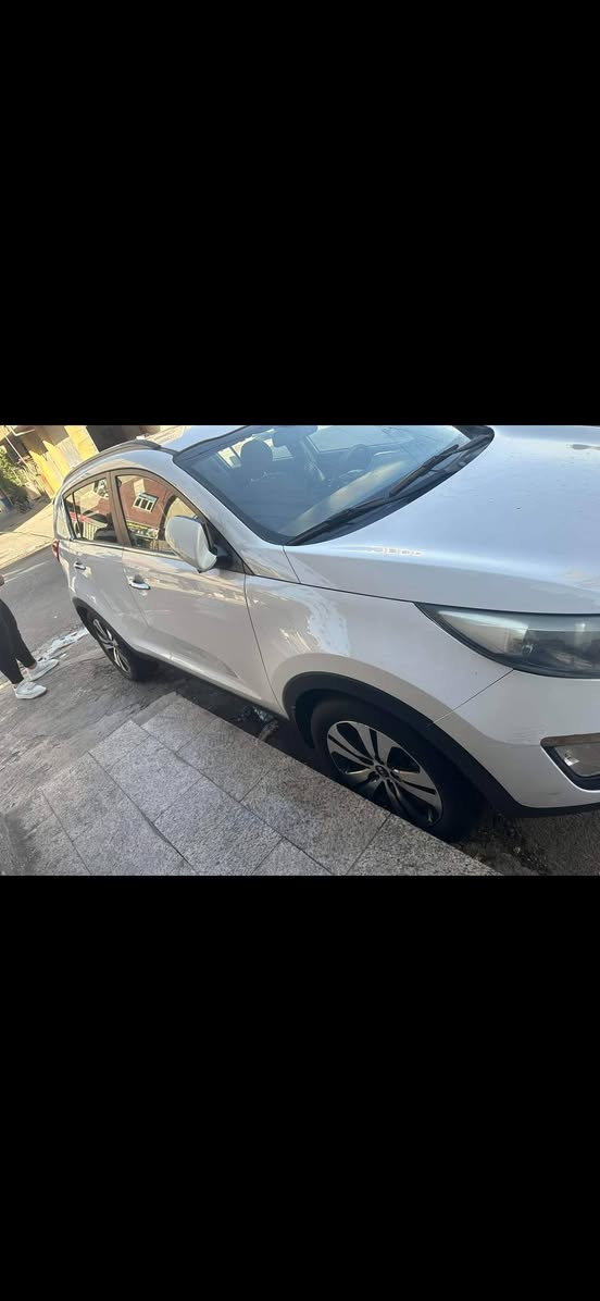 سبورتج 2013 خليجي
مكفوله عدا شخط باب الصدر 
سياره جاهزه 
ماشيه 135. رقمهة بغداد
السعر 159 وبيهة مجال بسيط 
بغداد /المشاهدة
***********
