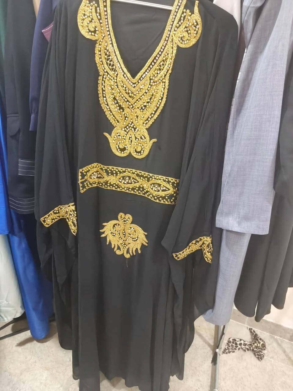 السلام عليكم ورحمة الله وبركاته اخوات اخوان اني عندي بيج وملابس صناعة تركيه اغلبها باركود اريداصفيها لكن أسعارها من ١٥ إلى ٢٥ كله جديد القطع تنباع بره ب ٥٠ وب ٦٠ اريد ابيعها شلعه وحده لانه اريد اسافر خلال هاي الأسبوعين التريدهم تأخذهم على الفحص ✔️


**إذا كنت صاحب هذا الإعلان وتريد حذفه لأي سبب، رجاءا أرسل رسالة إلى الدعم الفني**