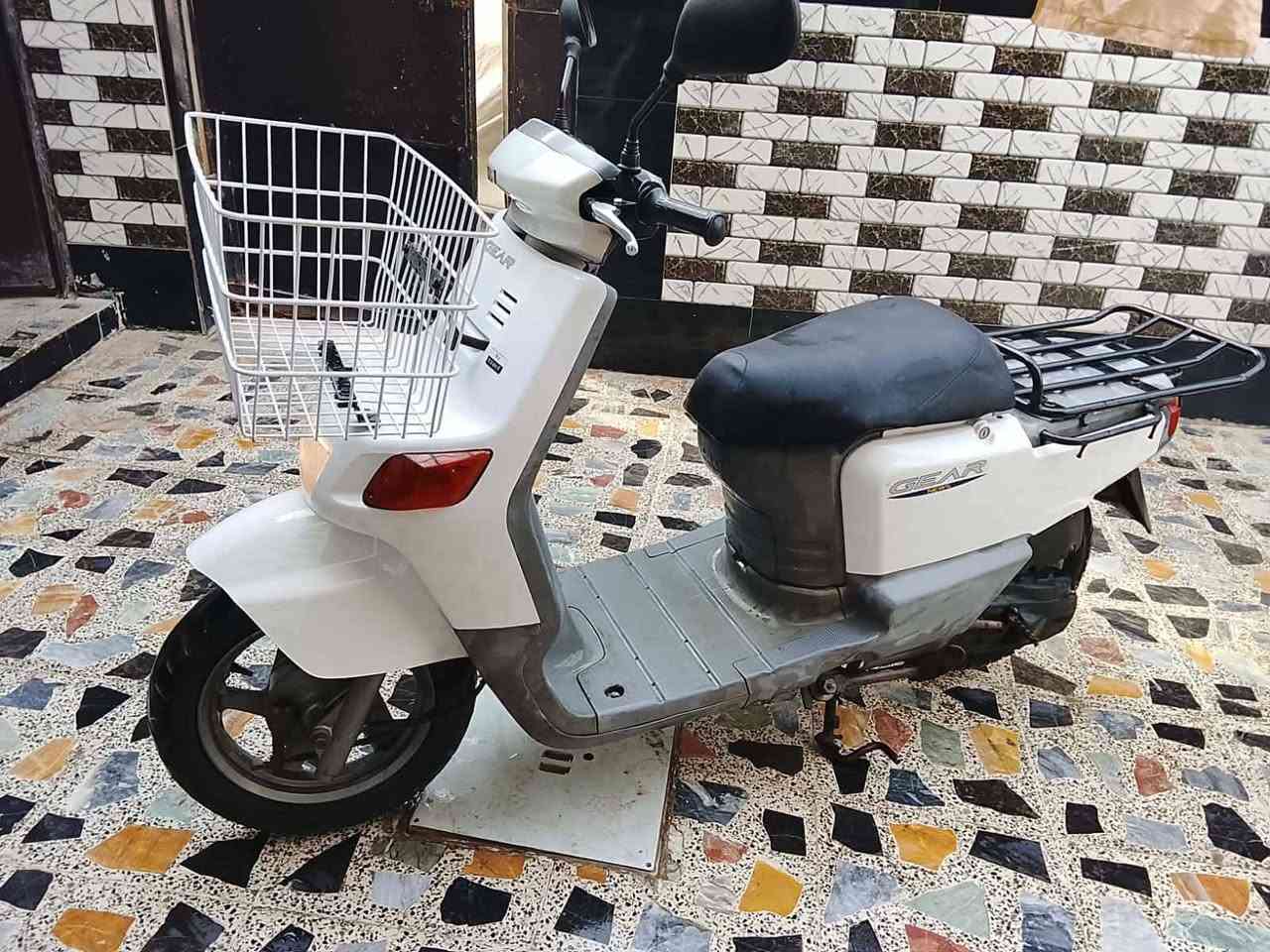 السلام عليكم بيكم شلعه معدل كلهه بلادي سلف هندر دراجه خرسه كهربائيات كامله دراجه بلادي مكاني بغداد الحبيبيه قرب مطعم وليد ابو الكص  *********** سعر 450
