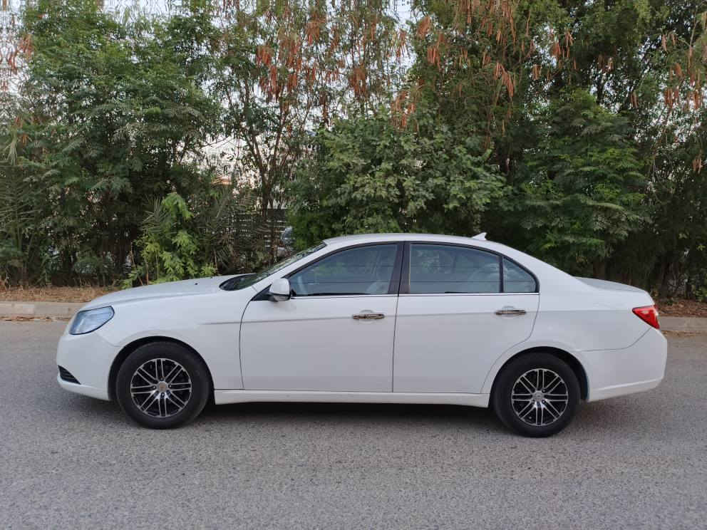 شوفرليـــت ابيكــا خليجــي
موديل 2008
رقم سليمانيه سنويه و هزه جديده
ضررها جامرلغ امامي طرف السايق بدون دواخل بدون ارباك+شبر باب طرف السكن و الباقي مكفوله 
سياره جاهزه و جديده بدون نقص
گير محرك و تبريد بشرط 
محرك 6 سلندر بلادي و اقتصادي بل بنزين سعرها 73 وبيهه مجال 
السياره ابكركوك والشراي يخابر *********** كركوك, العراق
