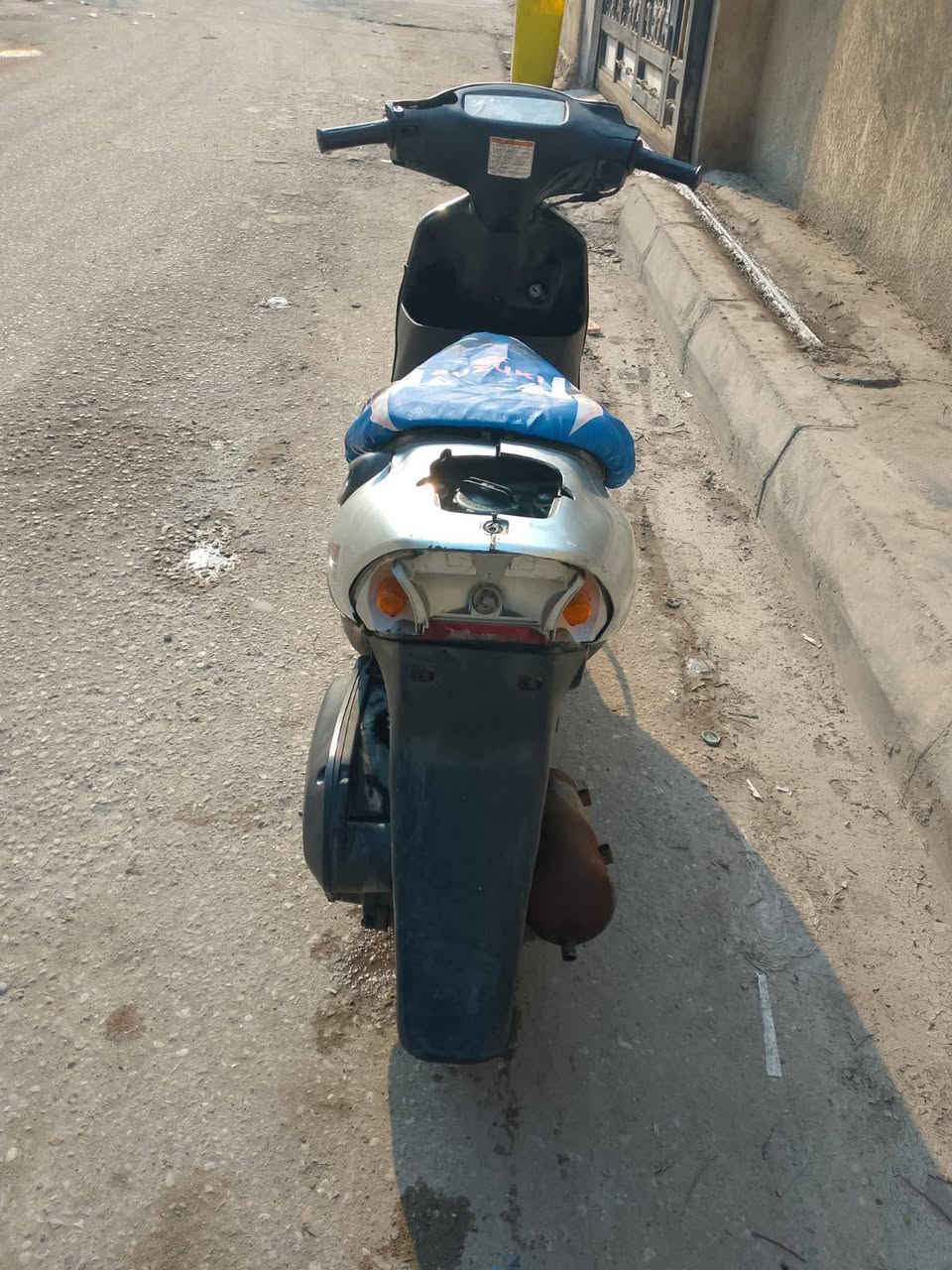 دراجه ساسوكي مكينه بلاد مامفتوحه كفرات بلاد سلف هندر كهربائيات دبلات اشاير لايت تايرات كله مكفولات وشقالات دراجه هندر واحد هورن مكانه الدراجه الابله السعر ( ٢٠٠ )  وبيه مجال ( *********** ) ( *********** )
