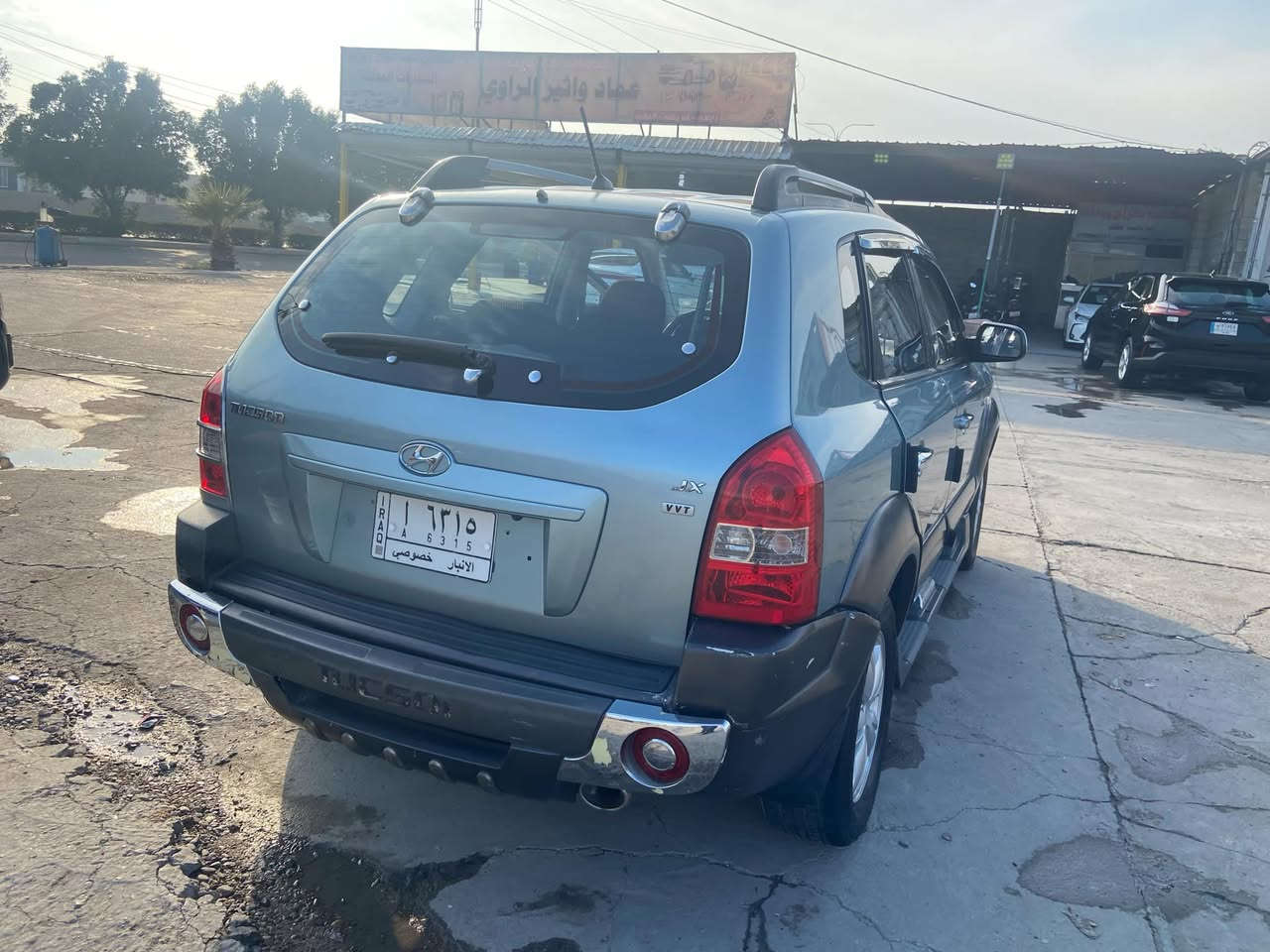 توسان 2009 رقم إنبار  كامله من كلشي مابيه نقص بيه صبغ باب خلفي اثر حادث بسيط السعر 110 
***********
