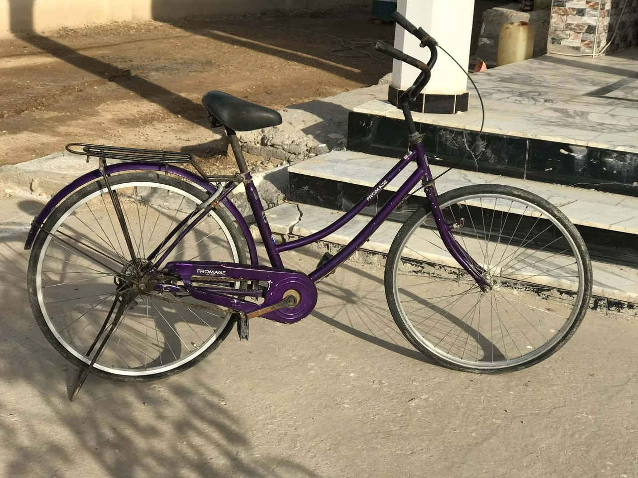 السلام عليكم 
باسكل للبيع بناتي ياباني حجم ٢٦
سعر ٦٠وبي مجال مكاني ذي قار قلعه سكر 
متوفر خاص


**إذا كنت صاحب هذا الإعلان وتريد حذفه لأي سبب، رجاءا أرسل رسالة إلى الدعم الفني**