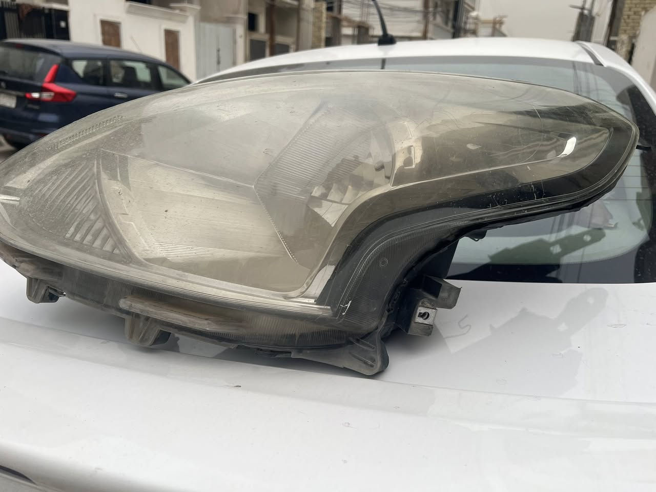 السلام عليكم مازده جها اليسرى  للبيع ب٣٥الف 
اصليه مو تجاريه   ***********
