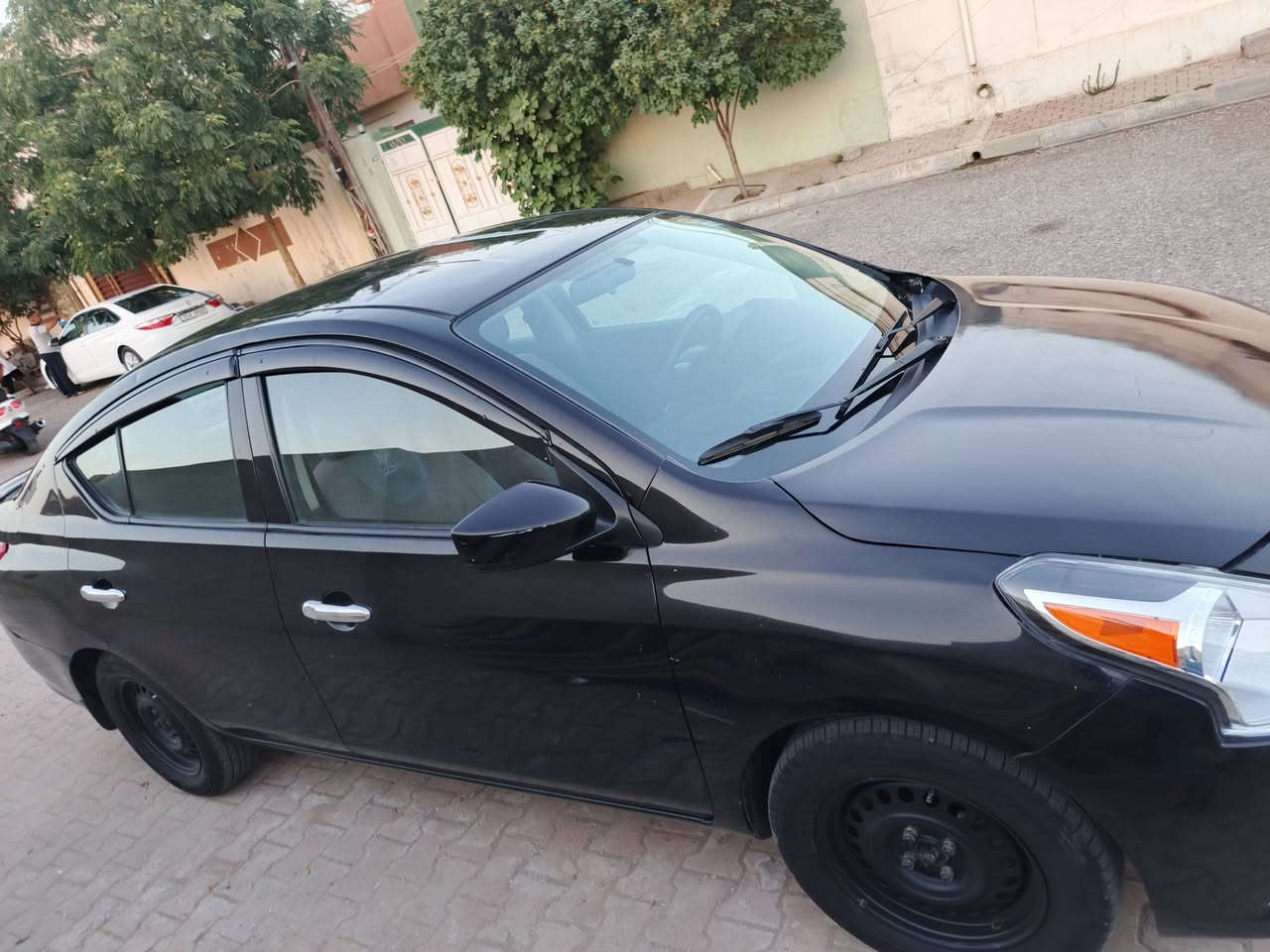بلاش نيسان فيرسا موديل 2018 كير اوتوماتيك سنويا رقم كله جديد لحد 2031 شرط الوكاله والتحويل فقط بونيت صبغ بدون دواخل بيها مكان بارد صغار سعر 72 ورقة هذا رقمي *********** مكان سيارة كركوك❄ سياره برغي نقص ما بي
