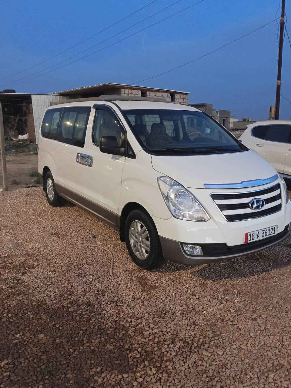 ستاركس 2016 شكل الجديد مفتوح بابل انكليزي بيها قطعتين تخم تاير حداديه مكينه جديده دواخل جدد مكان بابل الشوملي ***********
