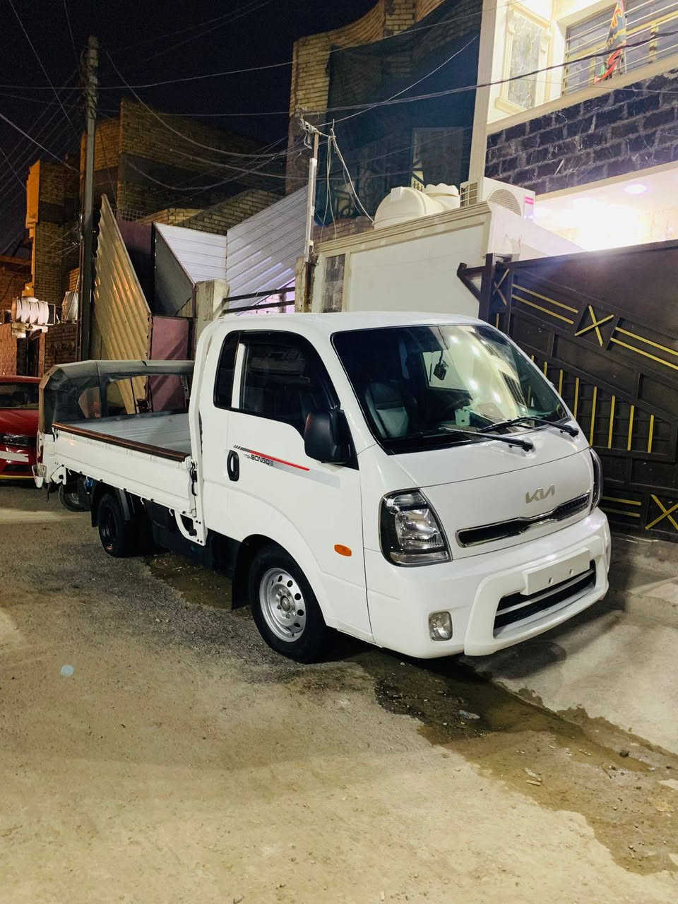 للبيع او مراوس كيه حمل مسكر فول مواصفات موديل 22 بجم 23 اوتماتيك رقم بغداد دولي باسمي ماشيه 58 الف بيها مكانين بارد على كد اصبع الشراي يتصل ***********
