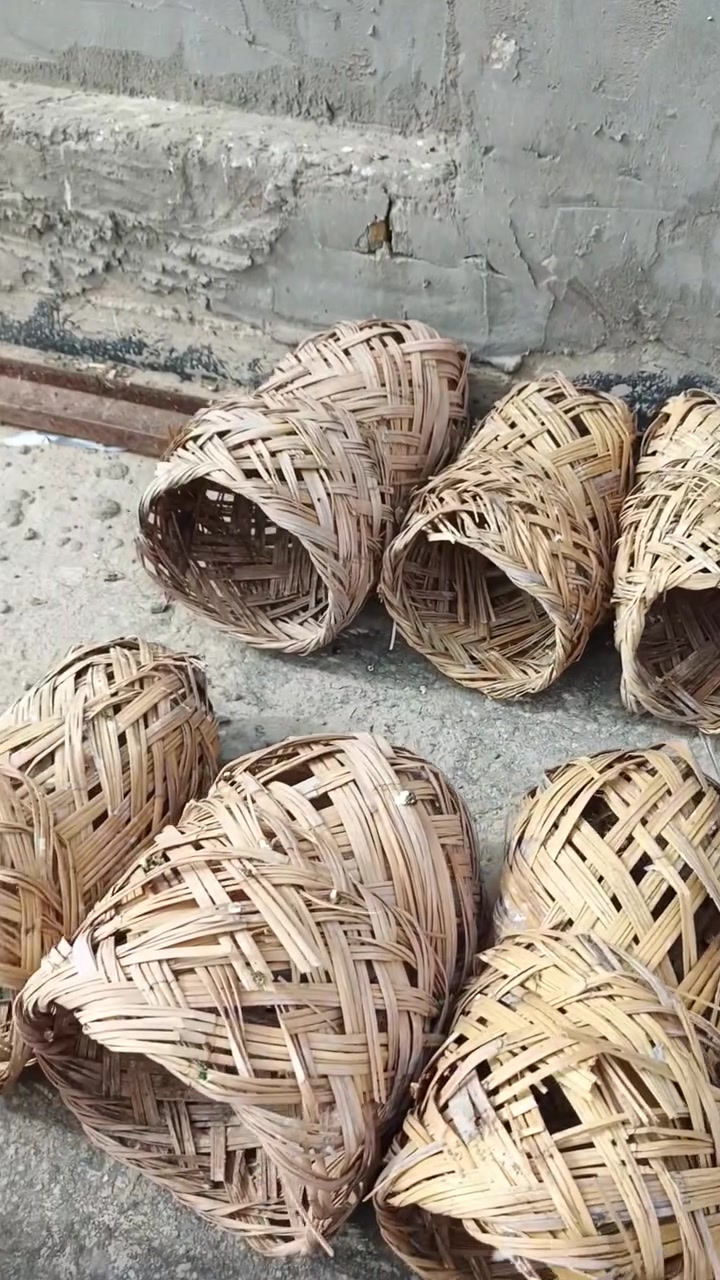 متاح برج كامل لواجهبه م 1.50×1.50 لسكف باب تسكم صفاحيه متر 1 ب1.50 وقطارات ماء العدد 2 وحلات عدد 8 وياهن سلات كالهن هنه وبرجهن ب50 مكاني كوت خاص متواجد او اتصال ‏‪***********‬‏
