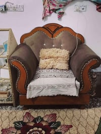 تخم صاج • ٨ مقاعد • نظيف ١٠٠٪