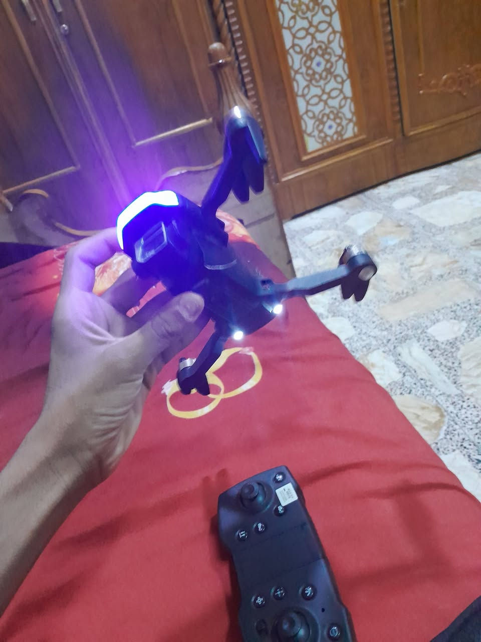 سلام عليكم درون البيع كامره HD ماعرف اسمه المهم مكسور جناحه قيم سعر وبل عافيه ماعندي توصيل مكاني بغداد شعله


**إذا كنت صاحب هذا الإعلان وتريد حذفه لأي سبب، رجاءا أرسل رسالة إلى الدعم الفني**