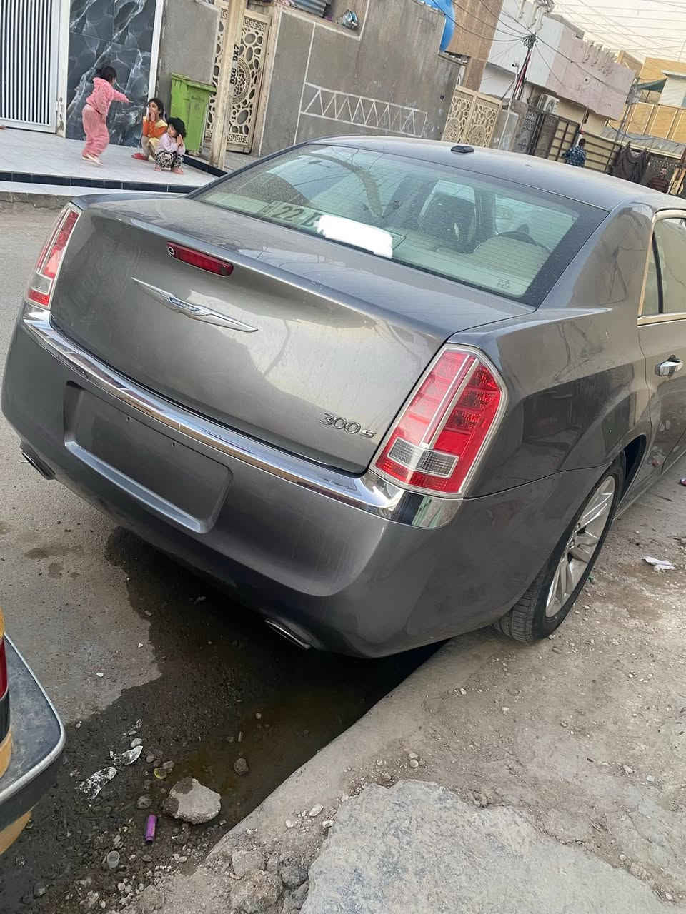 اوباما 12 داخل عسلي كشنات جلد تدفئة كلاصات حار بارد دمام خلفي عربانة خلفي واكسل وكاردن حديث محدث داخل بالكامل و بجم لايت عدسات فول بعده بالضمان سنتين رقم اربيل باسمي هزة جديد ويل مكسيكي اصلي حاوية سيارة جاهزه ع لأخير مكاني بغداد ***********

