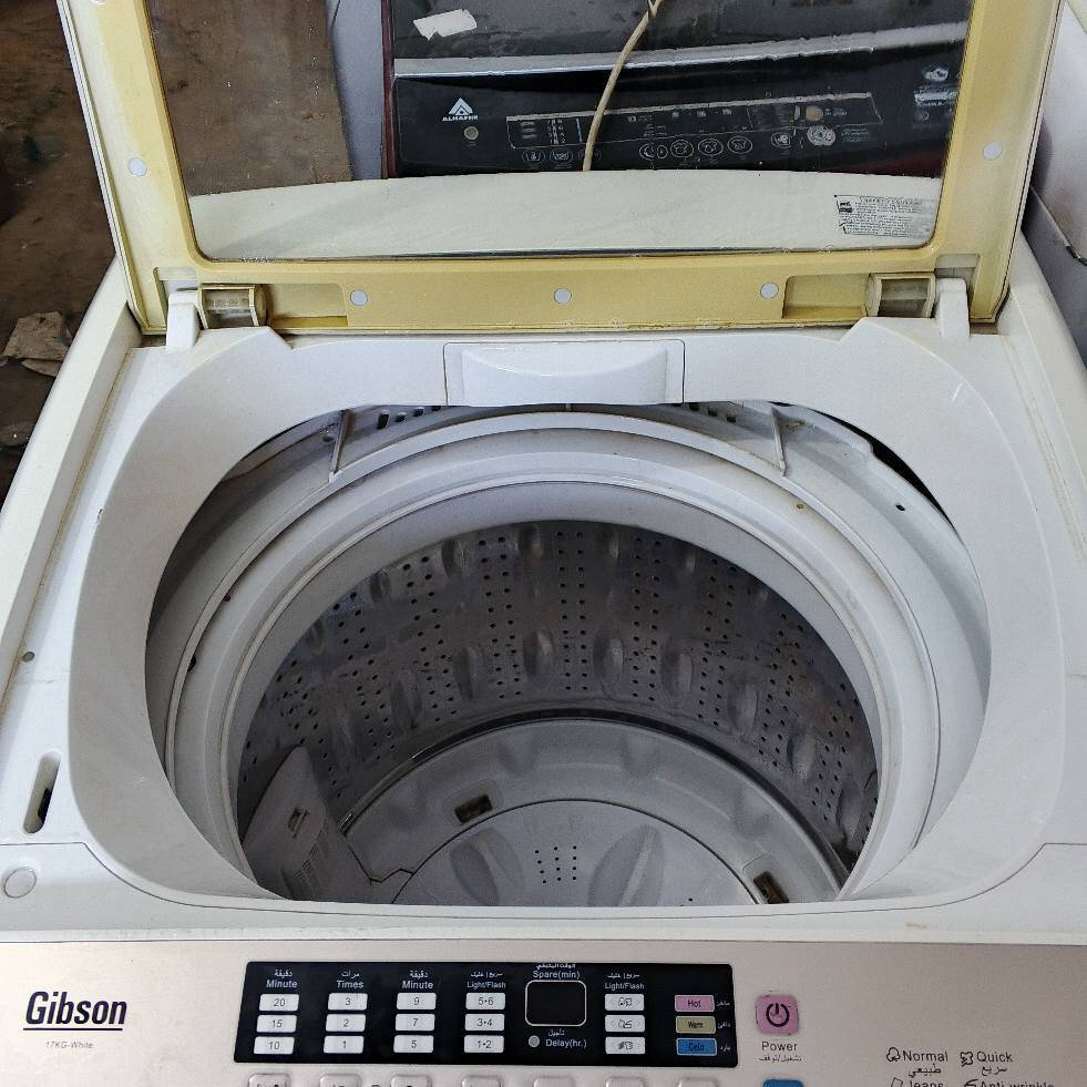 غساله فول اتوماتيك نوع جبسن حجم كبير 18 كيلو نضيفه جدا وعشغل وضمان بيهه السعر 140العنوان كربلاء الهاتف *********** كربلاء, العراق
