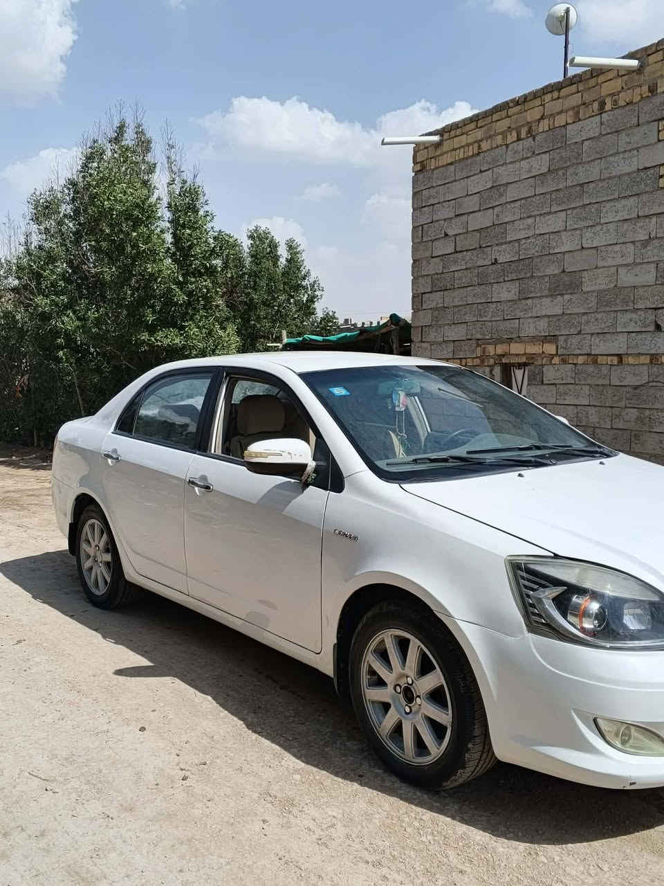 السلام  عليكم جيلي موديل 2013سيارة كفاله عامه من اي شي مكينه وكير عل شرط بسمي سيارة رقم بابل انكليزي السعر 58وبيه مجال  العنوان ديوانيه الستفسار اكثر تفضل خاص


**إذا كنت صاحب هذا الإعلان وتريد حذفه لأي سبب، رجاءا أرسل رسالة إلى الدعم الفني**