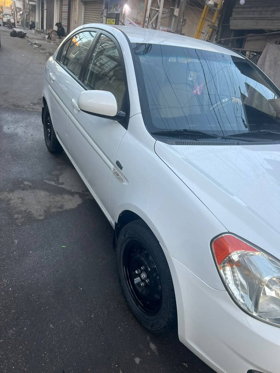 السلام عليكم
اكسنت خليجي موديل 11سياره جديده مكينه1600 مكينه بيه خيط تبخير سياره مكفوله كفاله عامه من ضربه وصبغ وبارد 
 ماعدا على كد شبر تخم تاير جديده سبير بلادي رقم جديد باسمي سنويه جديده سياره كلهه جديده مكان بغداد رقم صاحب سياره ***********
