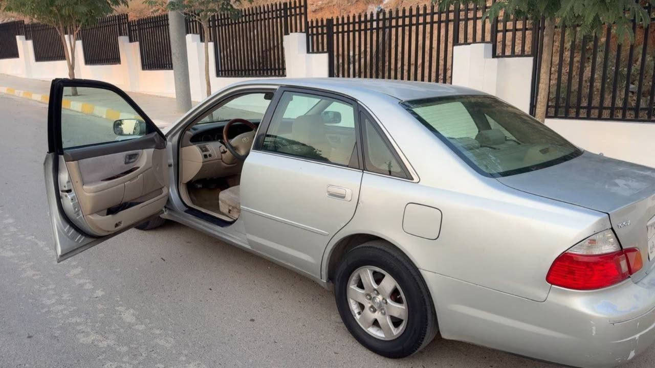 ئەڤەلۆن مۆدێل ٢٠٠٢ مەکینە موحەسەن .ڕەقومو سونەوی نوێیە بەناوی خۆمانەوەیە.گێڕو مەکینەو تەحویلو غەرامەوتەقەو ڕەقەی بەشەرت نرخی ٦٨ گەڵاو مەجالێکی کەم 
***********
*********** شربازهير, السليمانية
