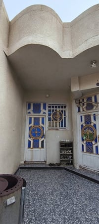 دار للبيع المساحة 125 عليه الإسكان  طابق واحد غرفة وصالة ومطبخ ومنور و...