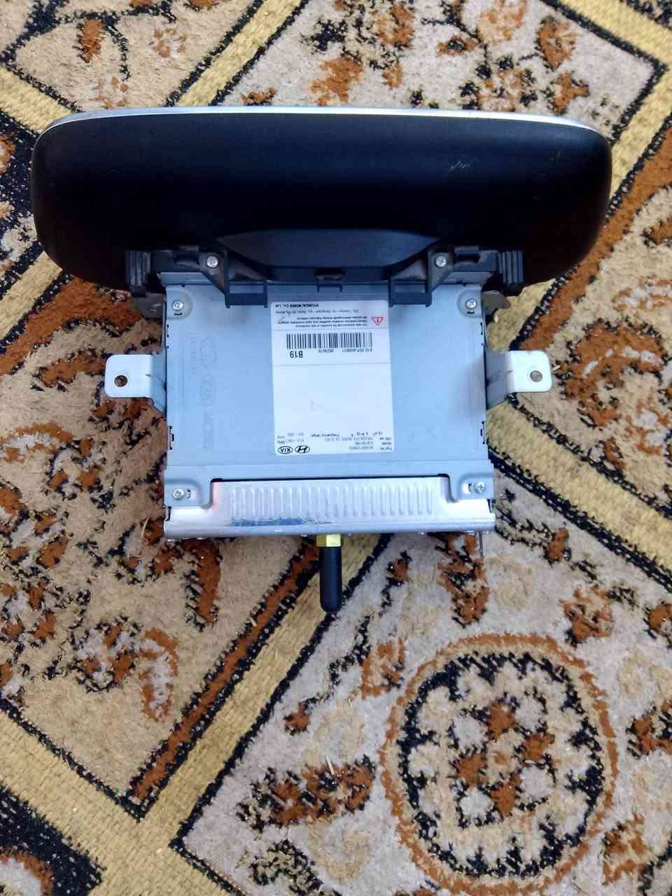 السلام عليكم شاشه توسان نضيف الاصلي بلاتوث كامره خفيه حساس كله شغال من مديل 18لحد 20 قيم واخذ بمايرضي الله مكان بغداد جسر ديالى 
***********
