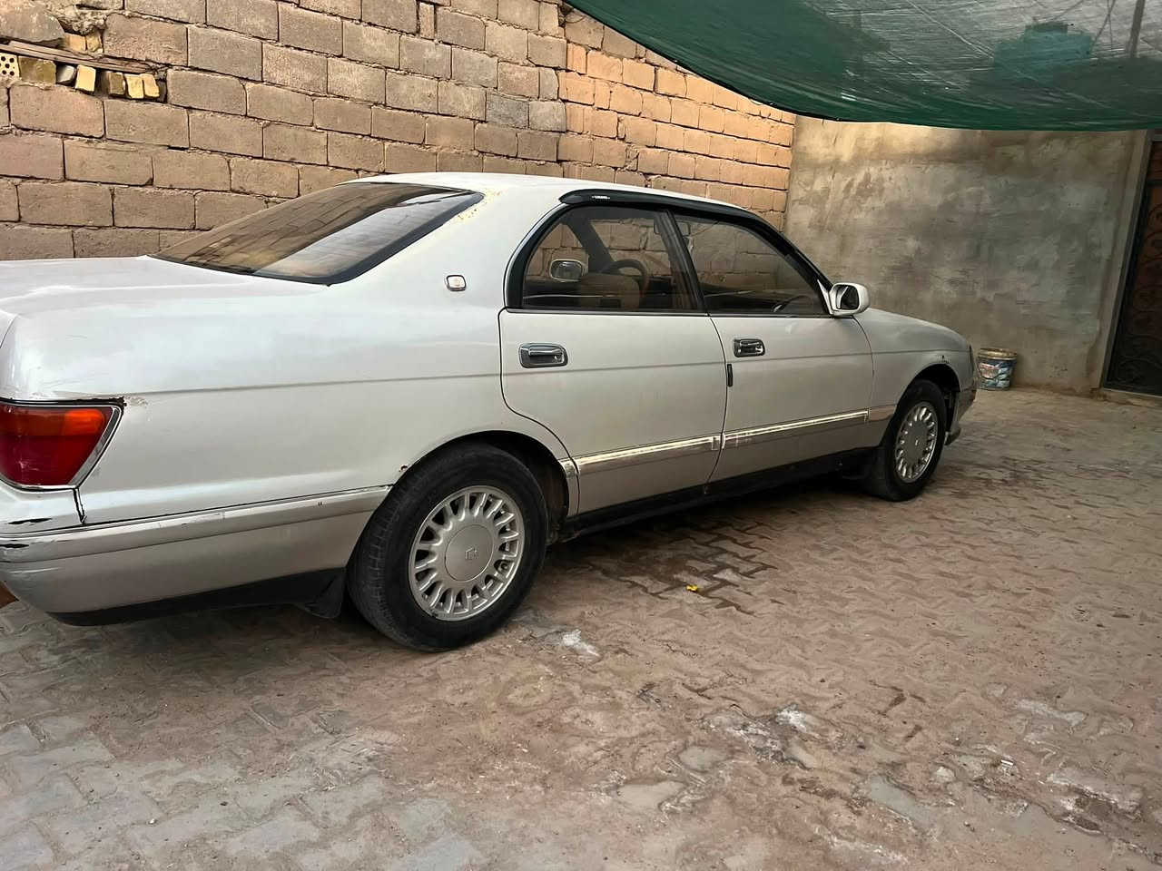 سلام عليكم بطه فصل مكفوله كص نقل ضربه قويه شرط الفحص رقم انكليزي هزه جديده تبريد شغال تايرات نضيفه سنويه تنتهي ب 2030 سياره بيه تلحيضات بسيطه بلبدي ***********
