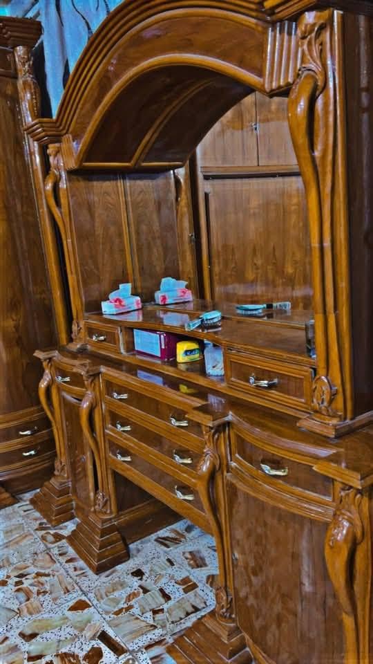 السلام عليكم غرفه ام السته نظافه 95%
***********
