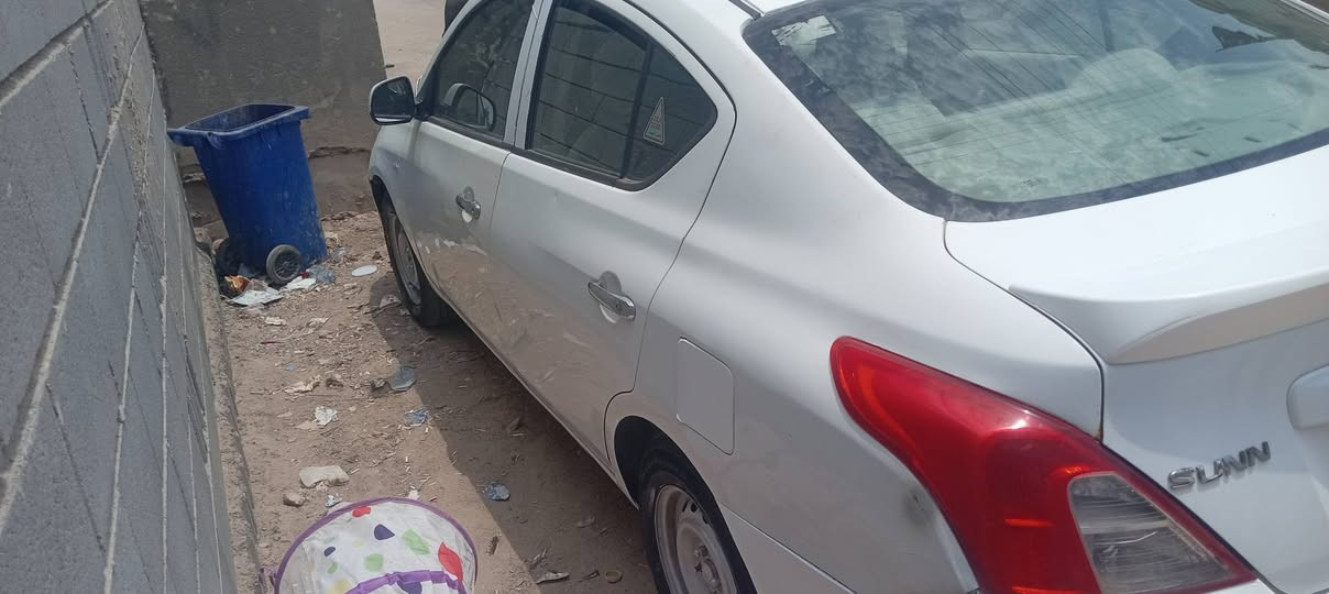 سلام عليكم سيارة ادوات كصة جنطة مديل ١٥ السعر ٣٦ وبيهه مجال العنوان البصره ***********
