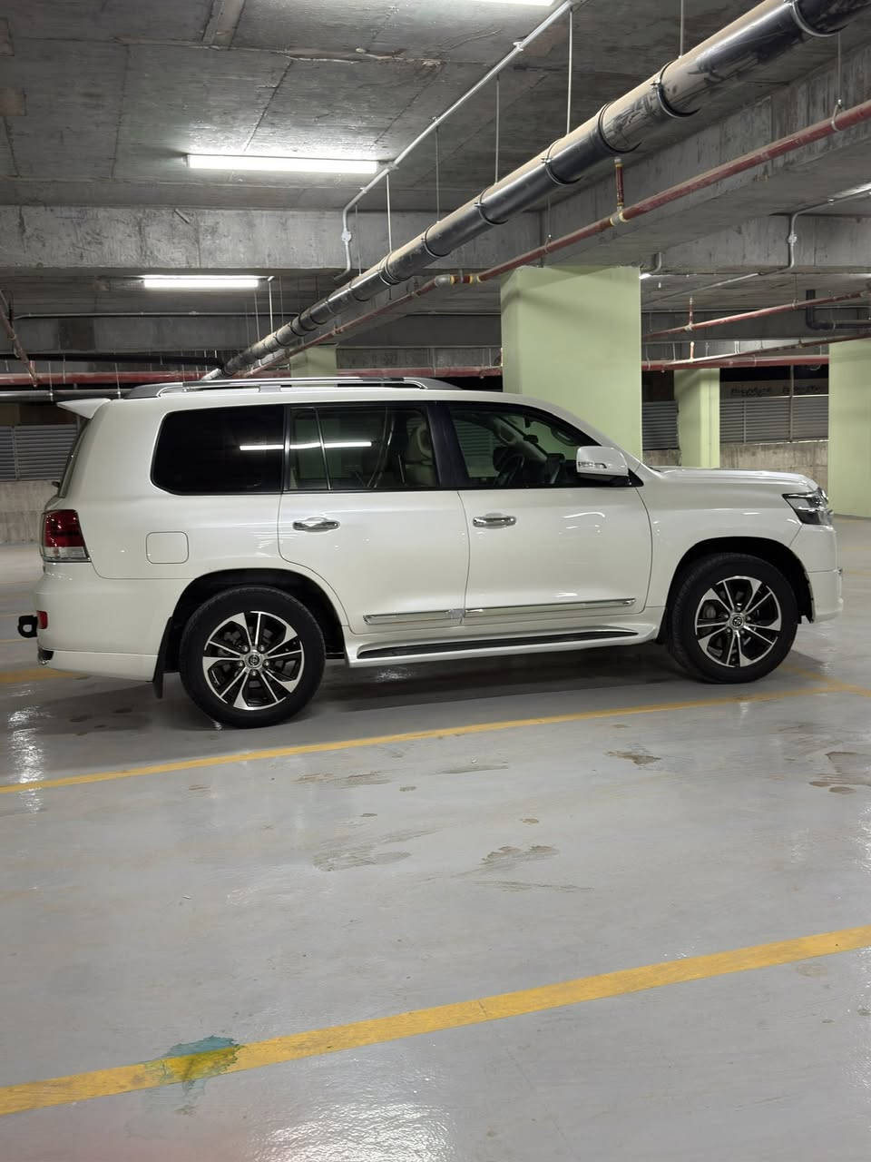 لاندكروز 2019 ساز 
مكفوله 
بيهه حالوبات 
ماشيه 82 
مغلفه ppf ضمان 15 سنه 
475$
مكان السياره الديوانيه 
***********

