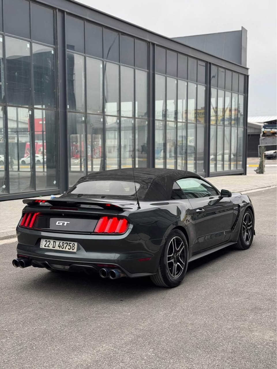 ﷽
موستنك 2016 
محرك 3.7 v6 
كشنات جلد . تحكمات ستيرن 
كير شفتات تشغيل بعد بصمه بصمه بيبان 
ماشيه 98 الف ميل 
قطعتين صبغ وشبرين صور ه السونر موجود 
قبغ المحرك مفتوح 
السياره جاهزه بدون مصروف 
سعر 135  ورقه قفل 
*********** 
مكان السياره سليمانيه السليمانية, العراق
