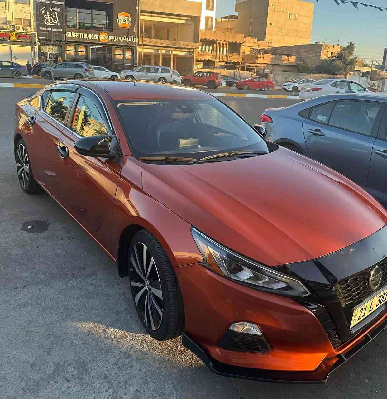 نيسان التيما 21
المواصفات SR
قطعة وحدة صبغ 
بدون دواخل 
ماشيه 75 ميل 
السيارة جدا حلوه بدون نواقص حيل مداريها 
السعر 158 و بيها مجال قليل جدا 
المكان كركوك
***********
