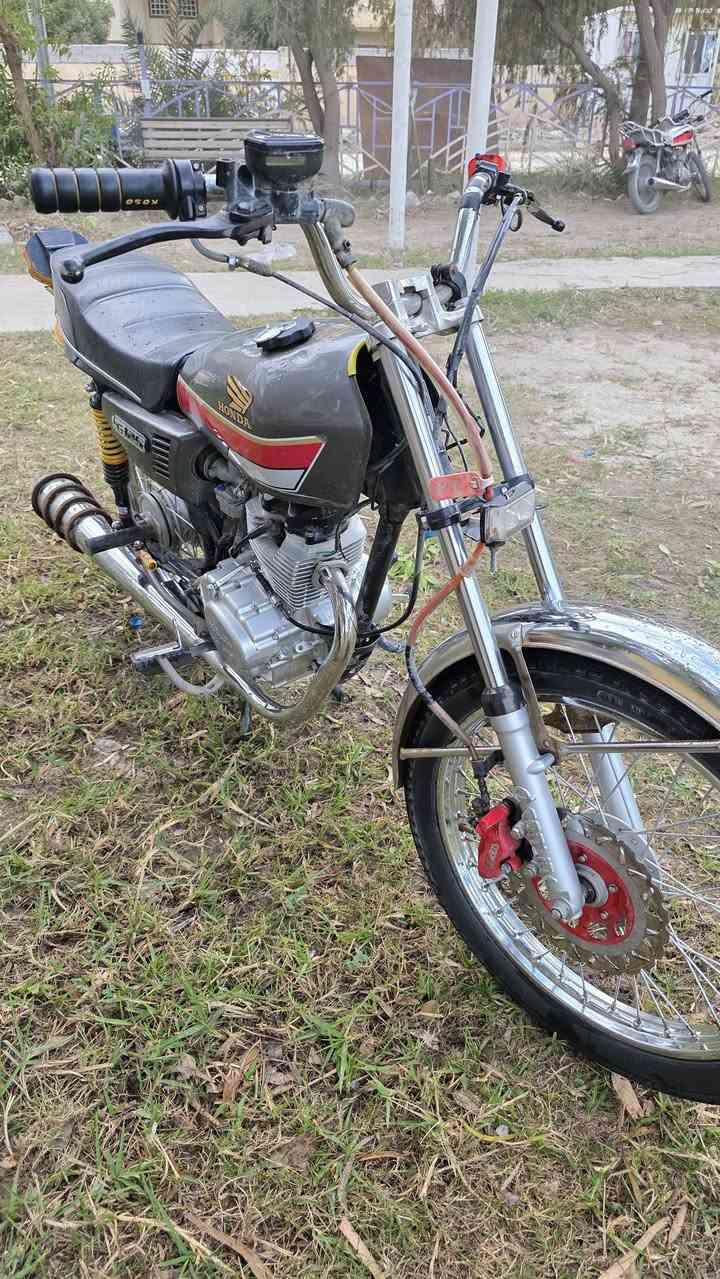 مديل ٢٤ اوراق سكنر ماتترقم
٥٠٠  قفل 🔒 

نجف ناحية القادسية ***********
