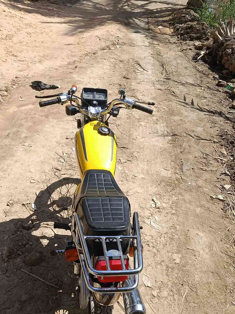 دراجه نامه  كلك دراجه نضيفه كلش اريد اراوسها بستوته مكاني بالمجد العنده ستوته يجني خاص ونلتفق اويخابرني علئ هاذا الرقم ***********
